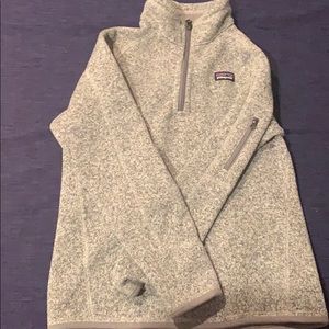 Patagonia girls pull over